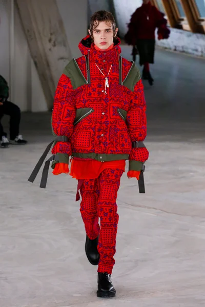 Look 1